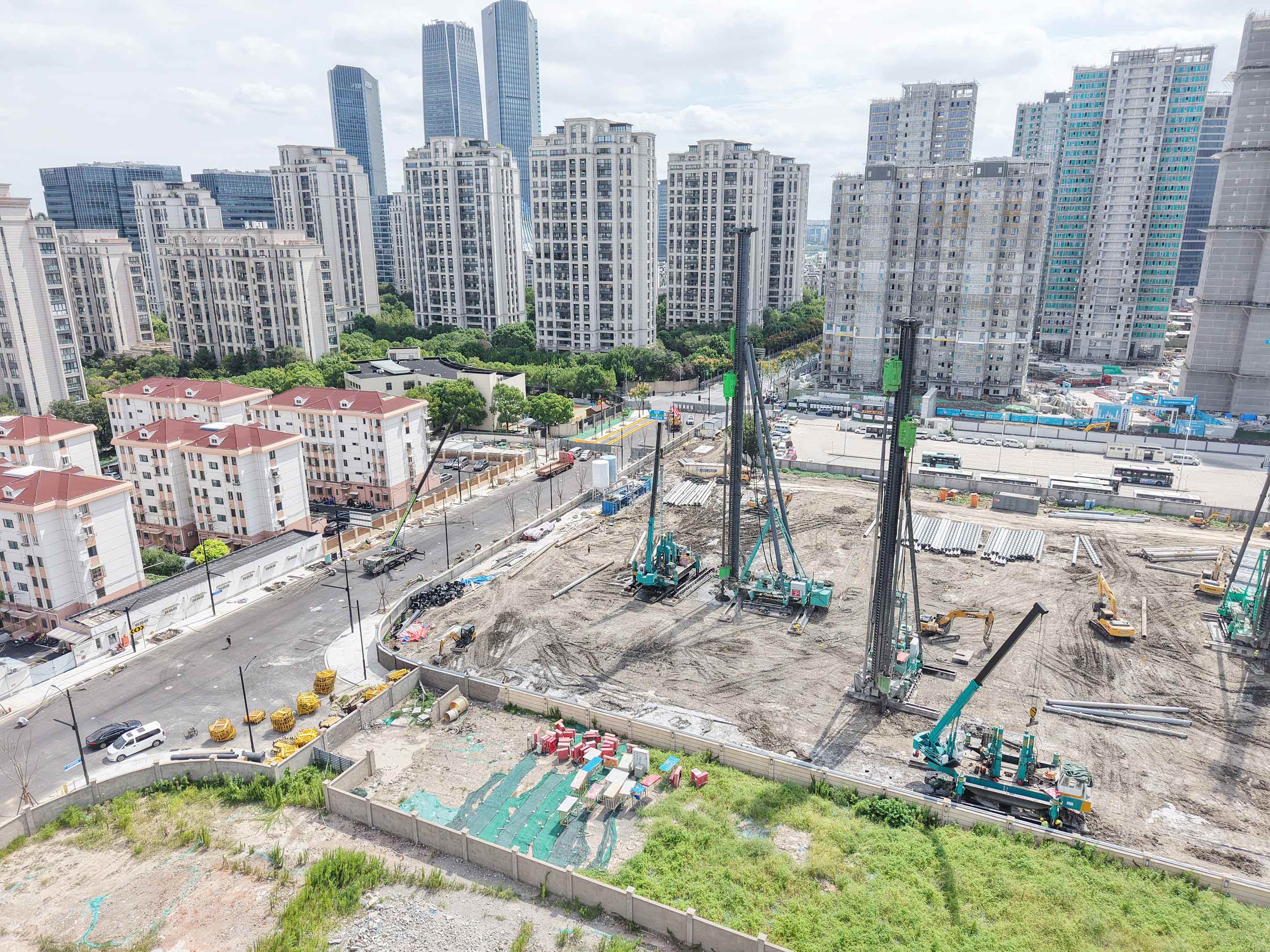 静钻根植桩工法助力上海徐汇区学校建设绿色施工新标杆-南能精密制造有限公司(图1)