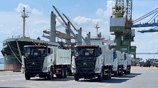 三一装备140台工程设备启航迪拜 助力一带一路基建项目-南能精密制造有限公司(图4)